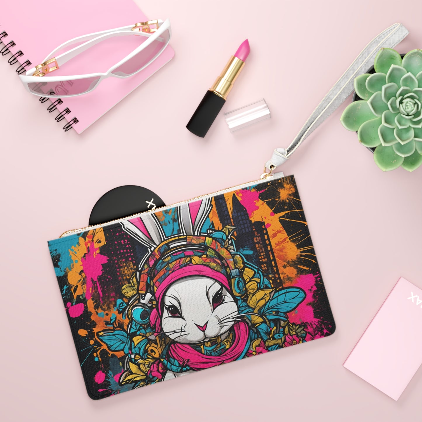 Envelope bag/makeup bag, hop into the Madness
