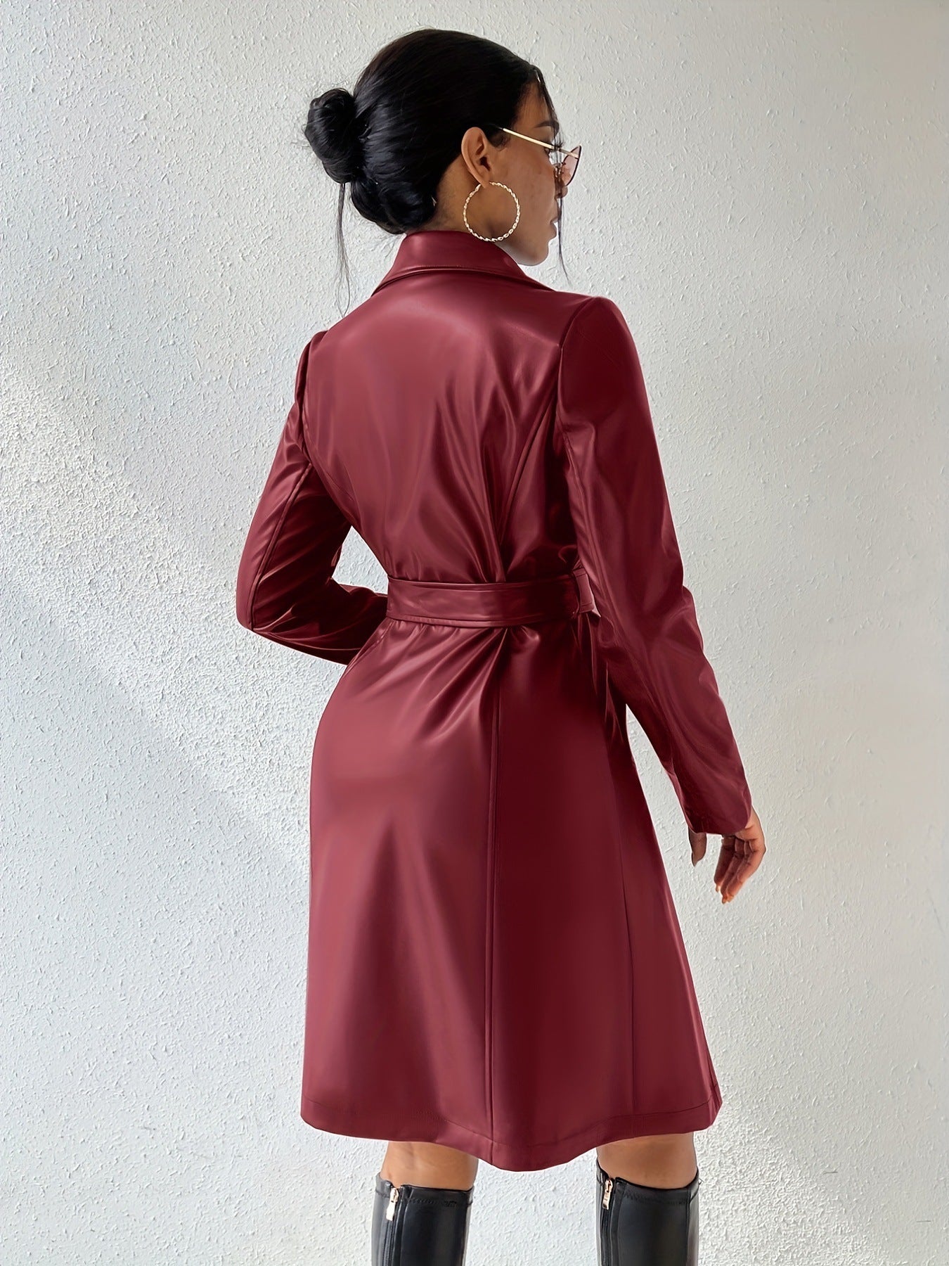 Naisten ptkä slim fit nahkatakki